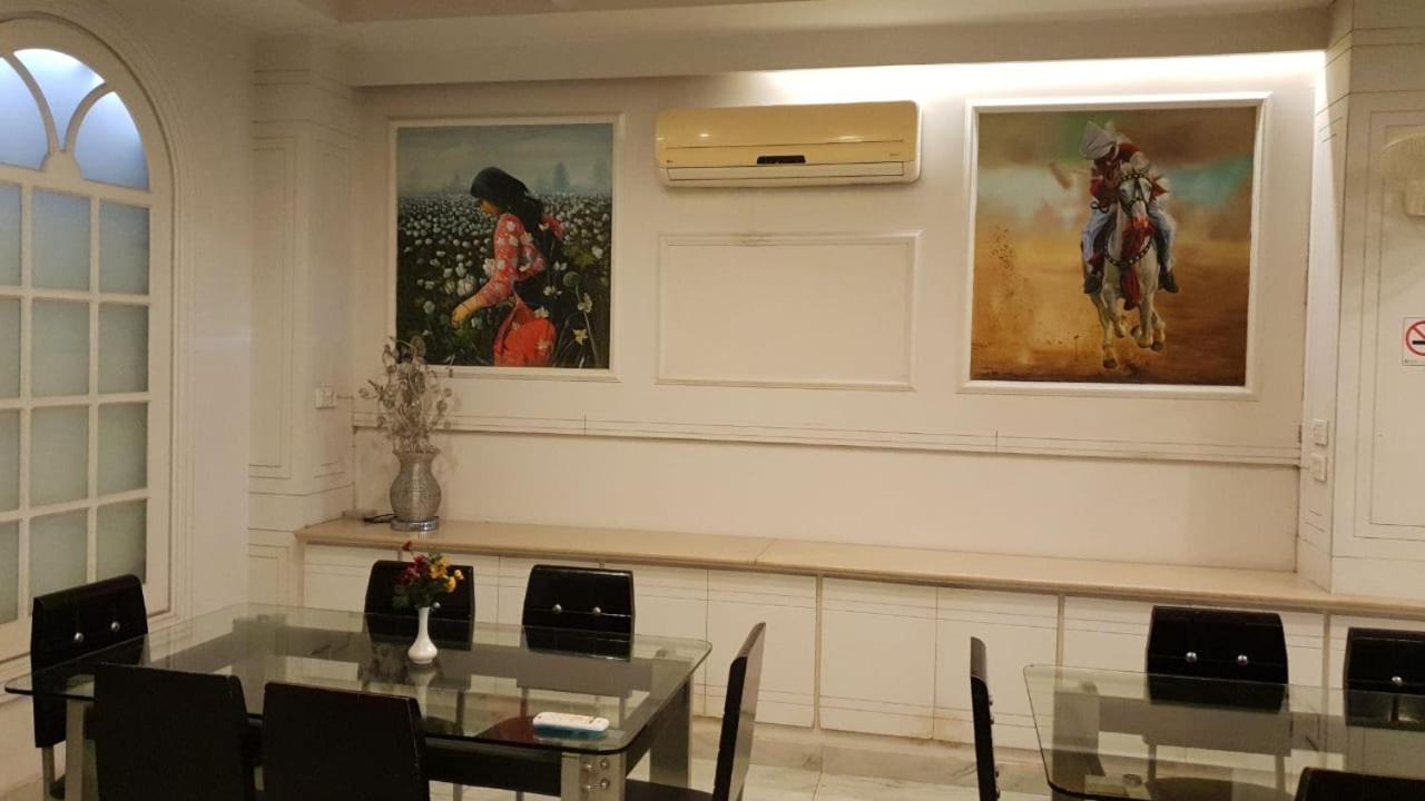 Hotel Grand Faisalabad Eksteriør bilde
